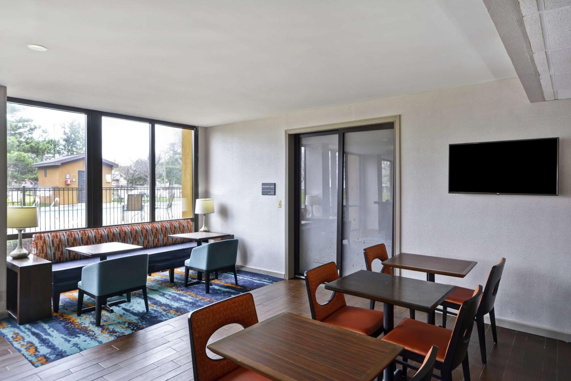 Hampton Inn Detroit Madison Heights South Troy Exterior foto