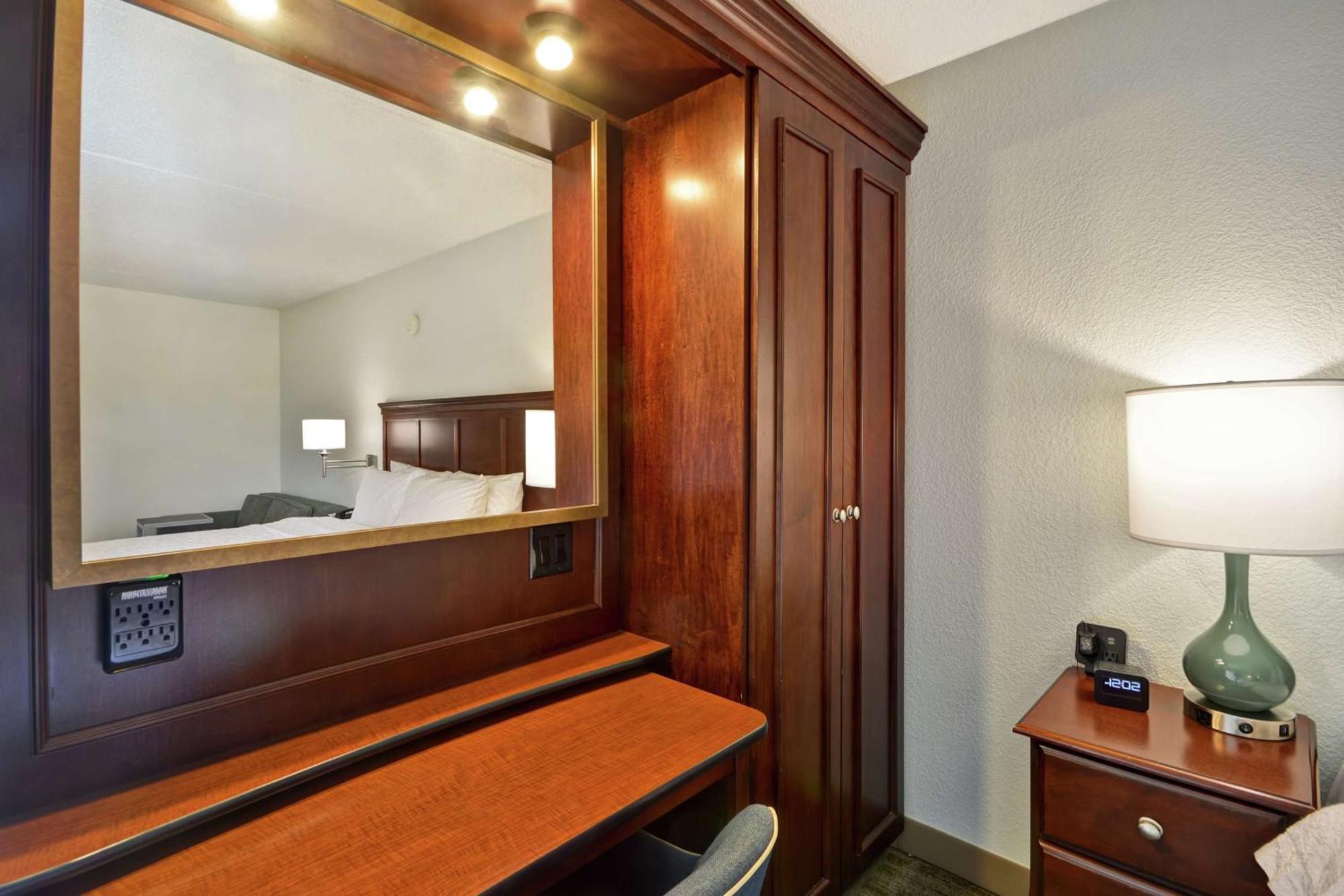 Hampton Inn Detroit Madison Heights South Troy Exterior foto