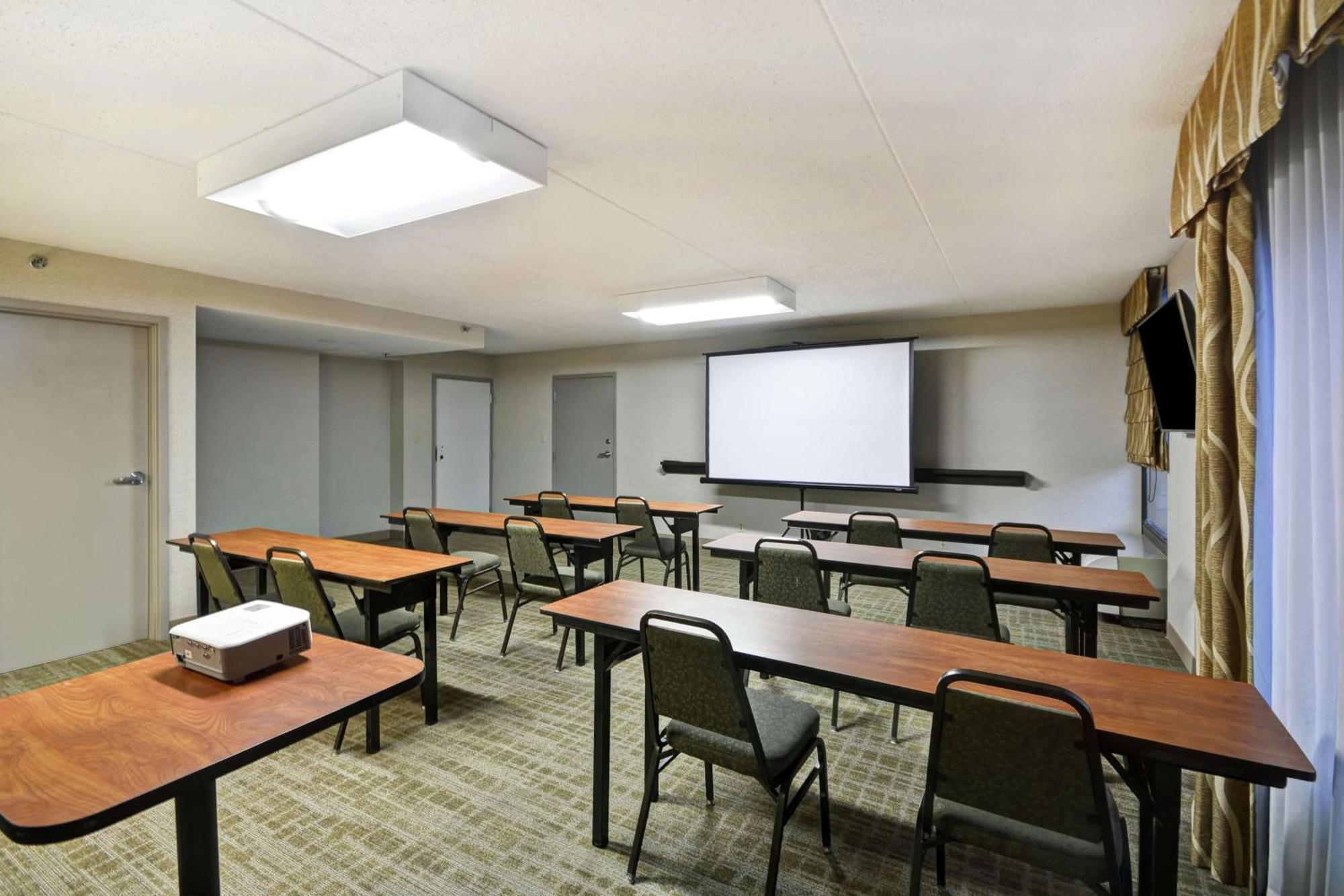 Hampton Inn Detroit Madison Heights South Troy Exterior foto